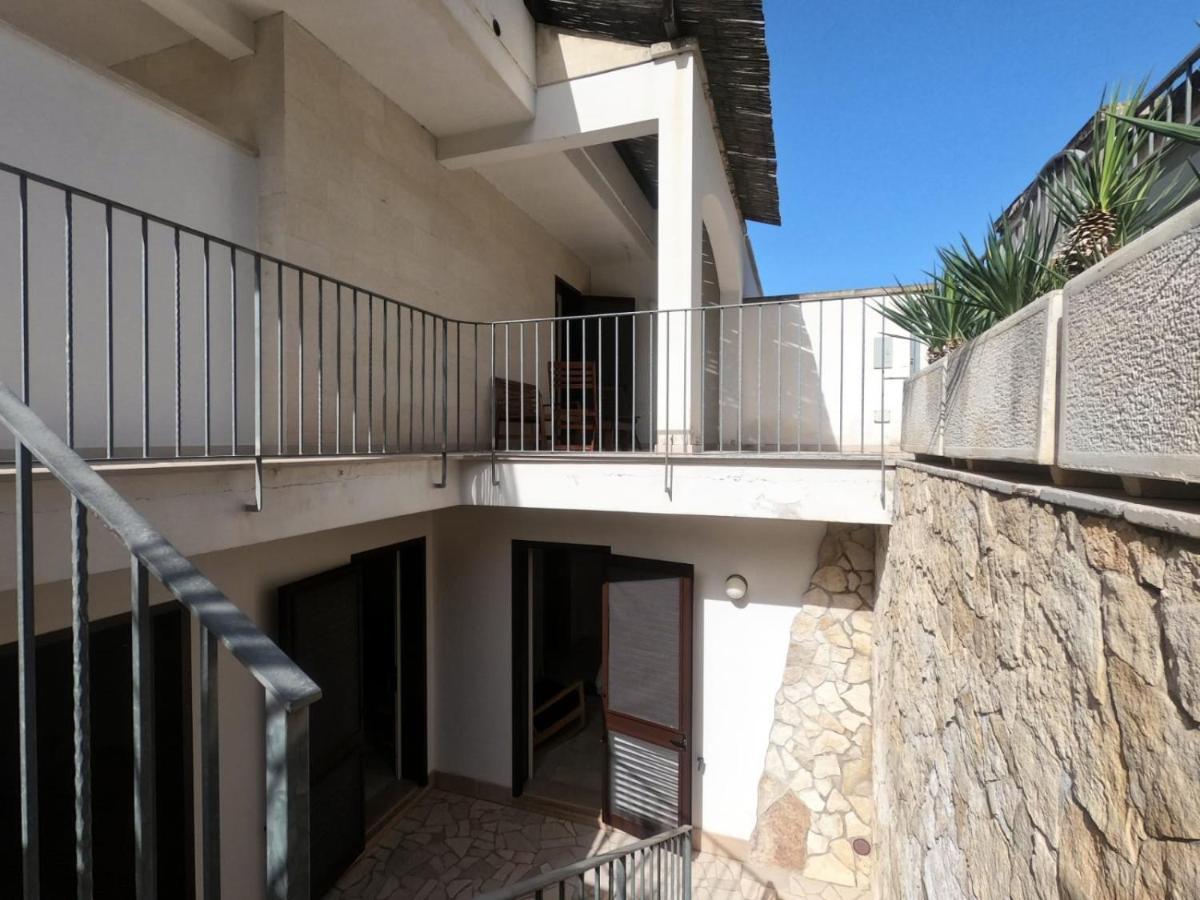 Odegos Mono & Trilo Bed and Breakfast Torre dell'Orso Εξωτερικό φωτογραφία