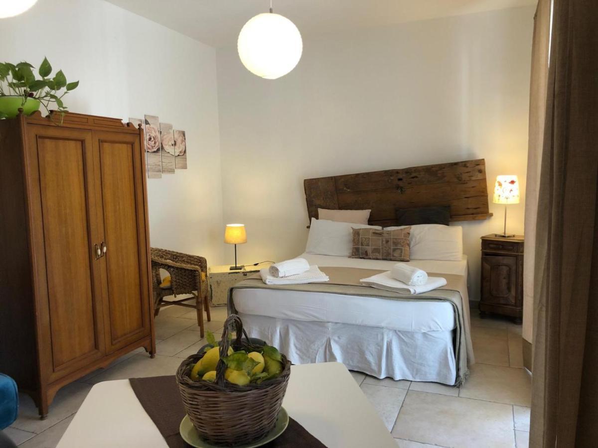 Odegos Mono & Trilo Bed and Breakfast Torre dell'Orso Εξωτερικό φωτογραφία