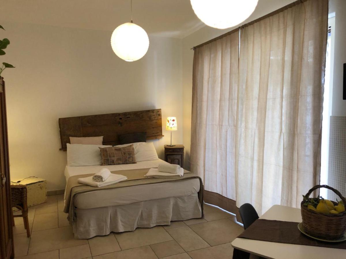 Odegos Mono & Trilo Bed and Breakfast Torre dell'Orso Εξωτερικό φωτογραφία