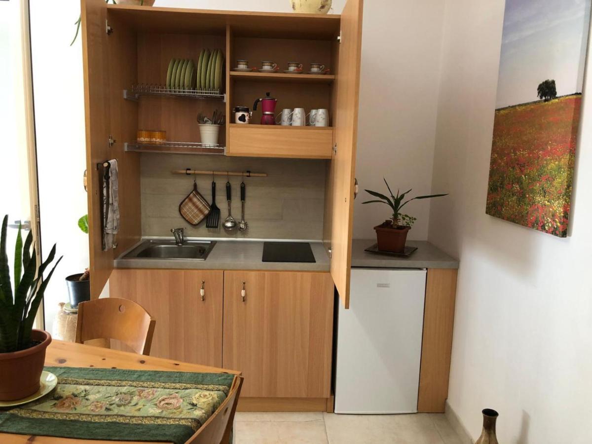Odegos Mono & Trilo Bed and Breakfast Torre dell'Orso Εξωτερικό φωτογραφία