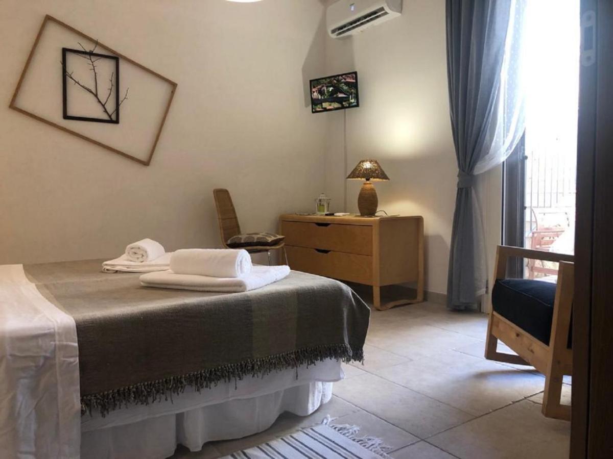 Odegos Mono & Trilo Bed and Breakfast Torre dell'Orso Εξωτερικό φωτογραφία