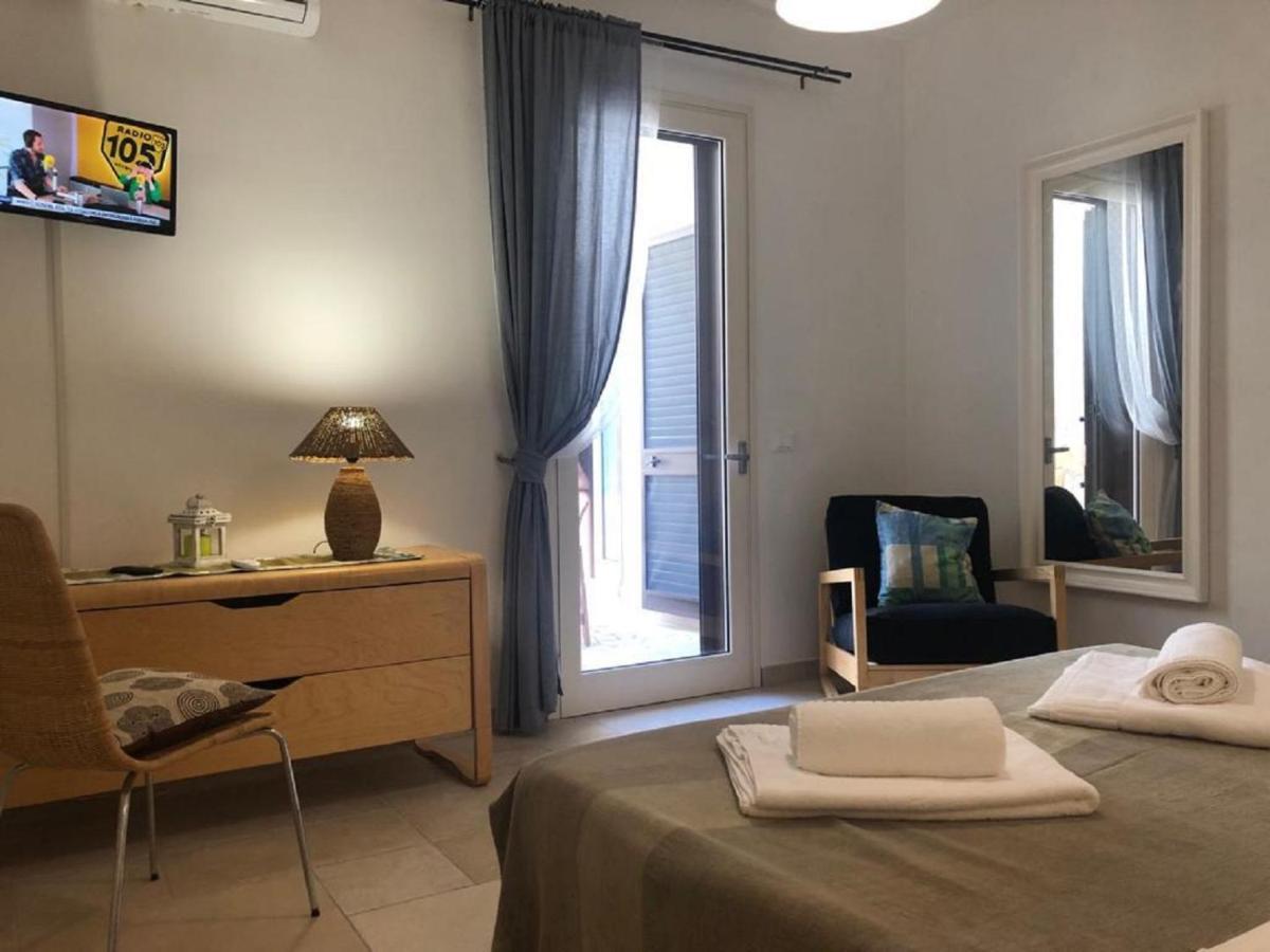 Odegos Mono & Trilo Bed and Breakfast Torre dell'Orso Εξωτερικό φωτογραφία
