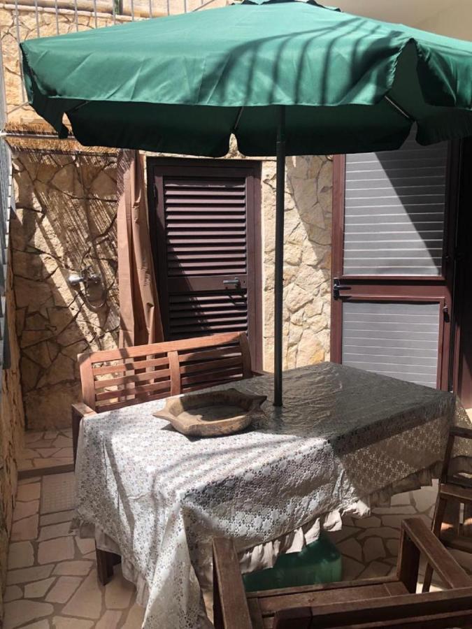 Odegos Mono & Trilo Bed and Breakfast Torre dell'Orso Εξωτερικό φωτογραφία