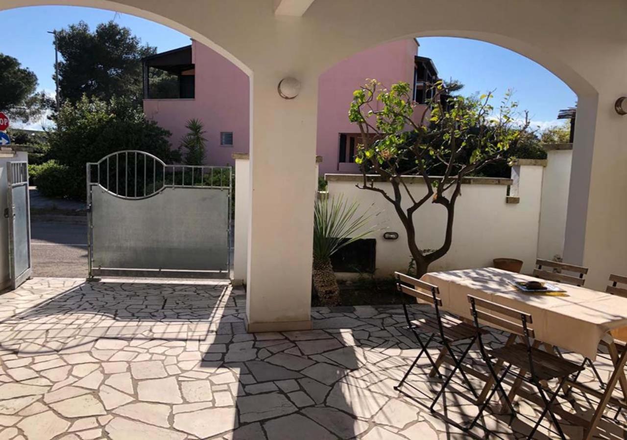 Odegos Mono & Trilo Bed and Breakfast Torre dell'Orso Εξωτερικό φωτογραφία
